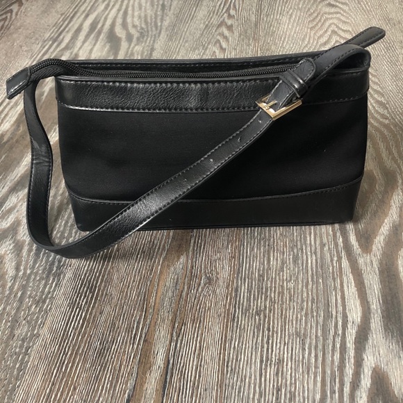 ETIENNE AIGNER | Black Shoulder Baguette Purse - Picture 3 of 7